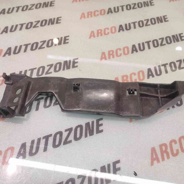 FR BMP BKT SWIFT 2005 RH MGP 71731M75J00