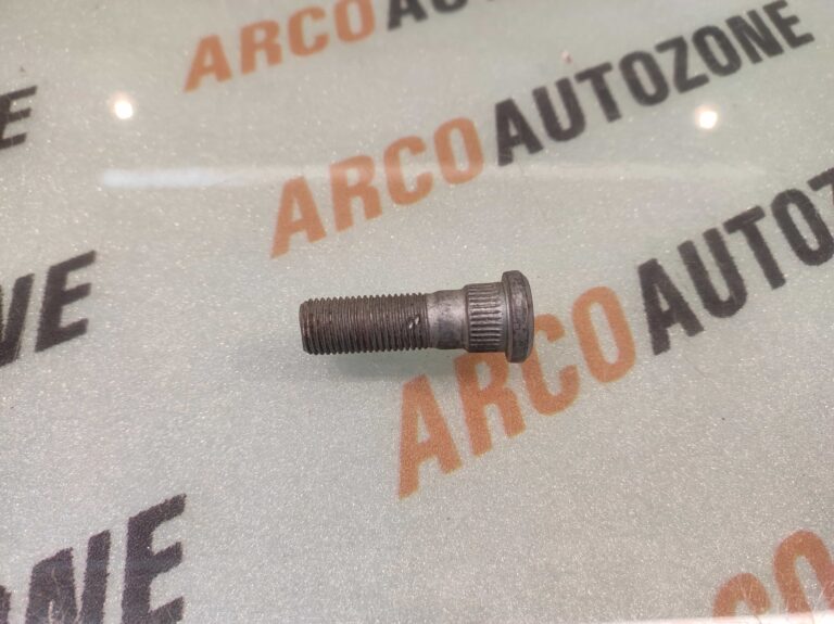 WHEEL STUD MICRA SUNNY COM