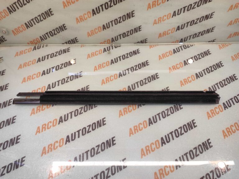 BODY OUTER WEATHERSTRIP OUTER GARNISH I10 REAR SET