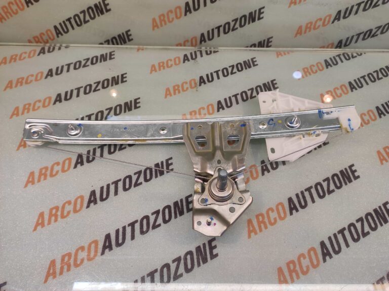 GLASS MACHINE KWID FRONT RIGHT MANUAL REN 807206843R
