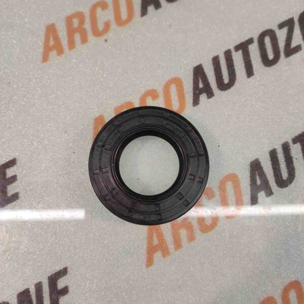 AXLE SEAL SWIFT PETROL LEFT