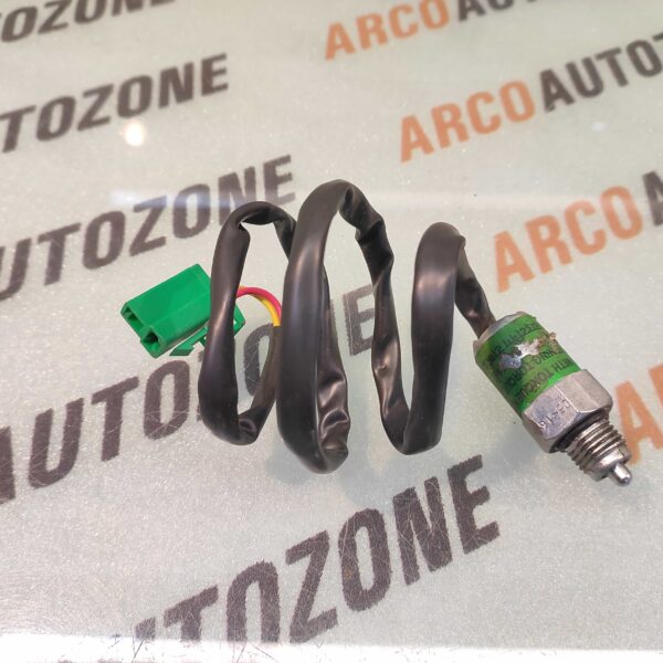 REVERSE LIGHT SWITCH SWITCH CAR 800 MINDA SW0843