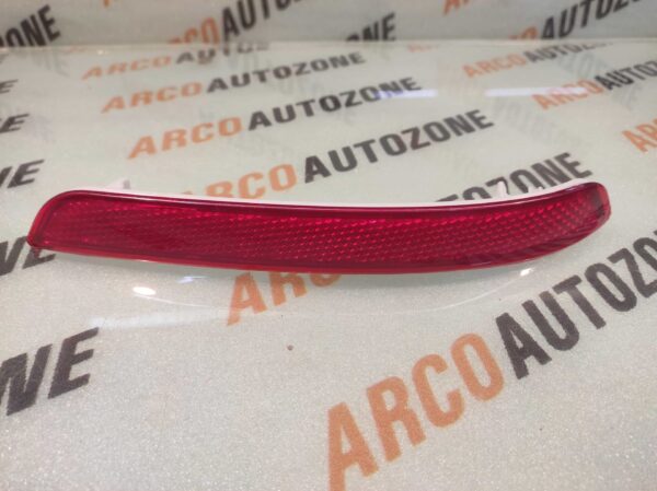 REAR BUMP REFLECTOR CRYSTA LEFT ACC TYD005140