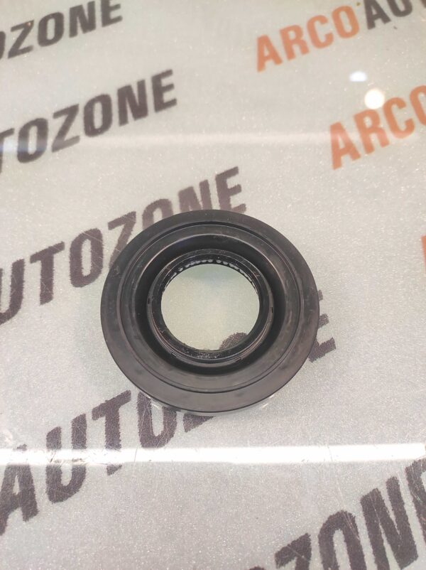 AXLE SEAL MARUTI CAR 800 T2 IND 09283M35032