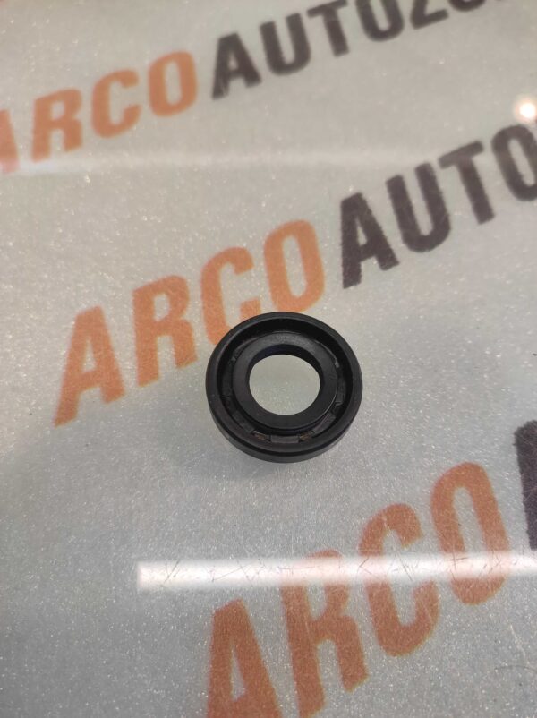 STEERING SEAL VAN OMNI IND