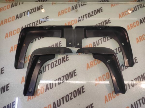 MUD FLAP XCENT ACC HY037117