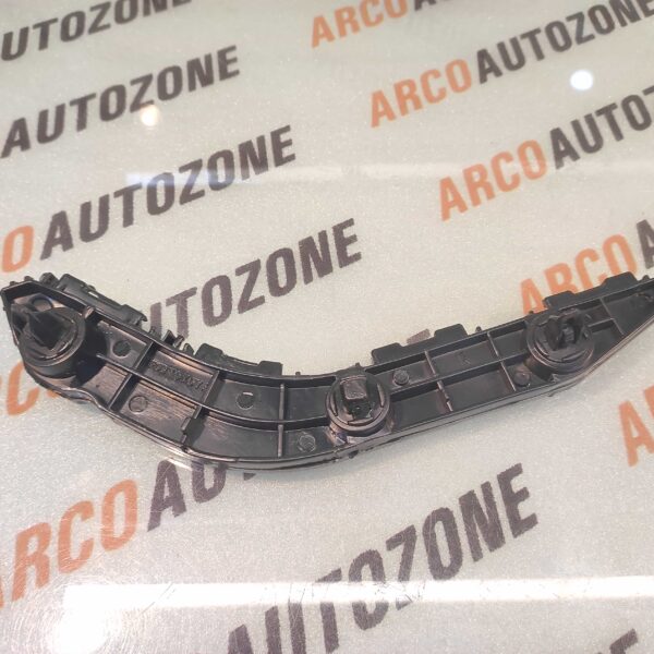 FRONT BUMPER BRACKET INNOVA T3 T4 RIGHT ACC TYD003123