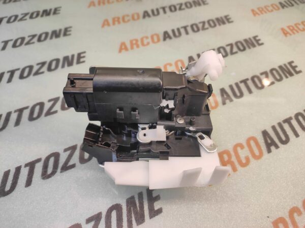 DOOR LATCH DUSTER FRONT LEFT IMP 805032923R