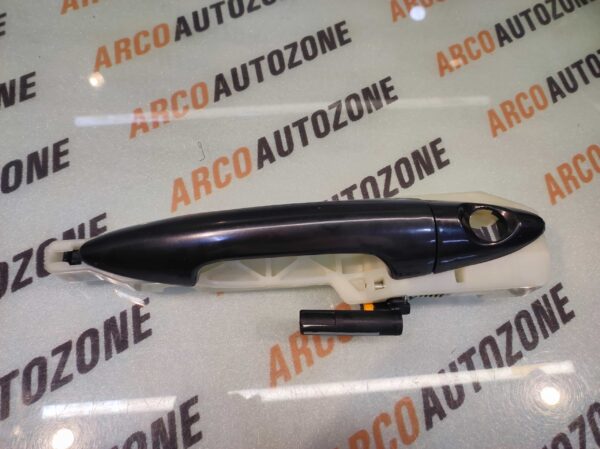 OUTER HANDLE WITH BRACKET VERNA 12 FRONT RIGHT