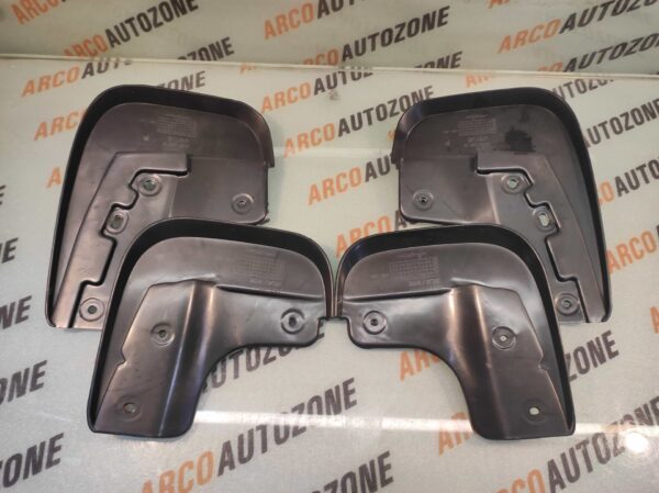 MUD FLAP VIRTUS IND