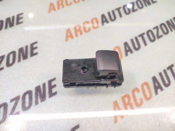 POWER WINDOW SWITCH SINGLE SELTOS 93581Q6000