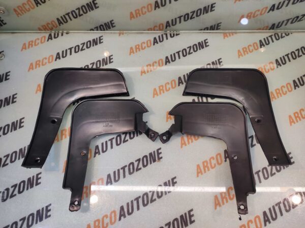 MUD FLAP EON SKI