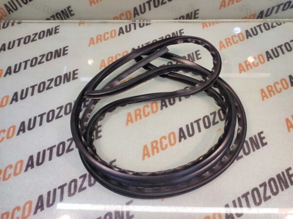 DOOR RUBBER SET FRONT RITZ UCP