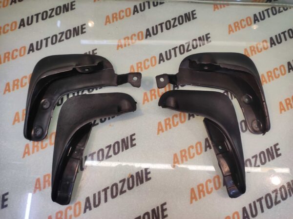 MUD FLAP I10 T1 SET