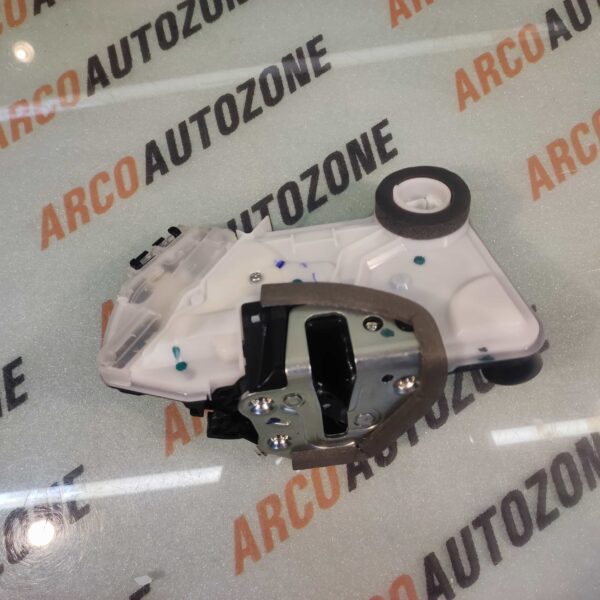 DOOR LATCH AMAZE 18 FRONT RIGHT HON 72110TSVK02
