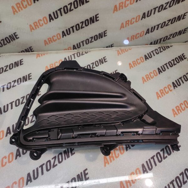 FOG LAMP COVER ELITE T2 RIGHT PACK HYU 86524C7500