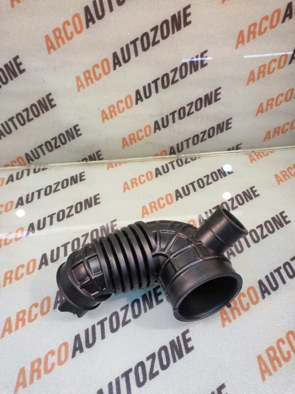 AIR CLEANER HOSE KUV100 JMD368Z179 0313AAW00380N